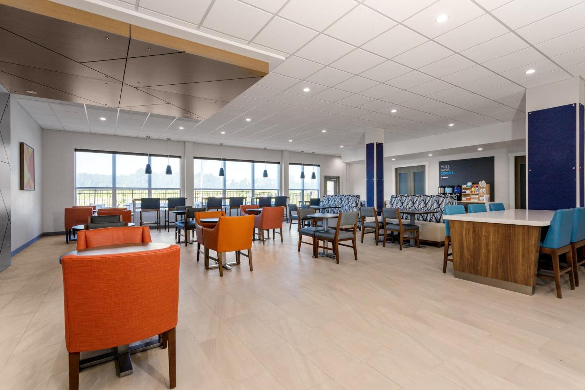 Express & By Ihg Hotel