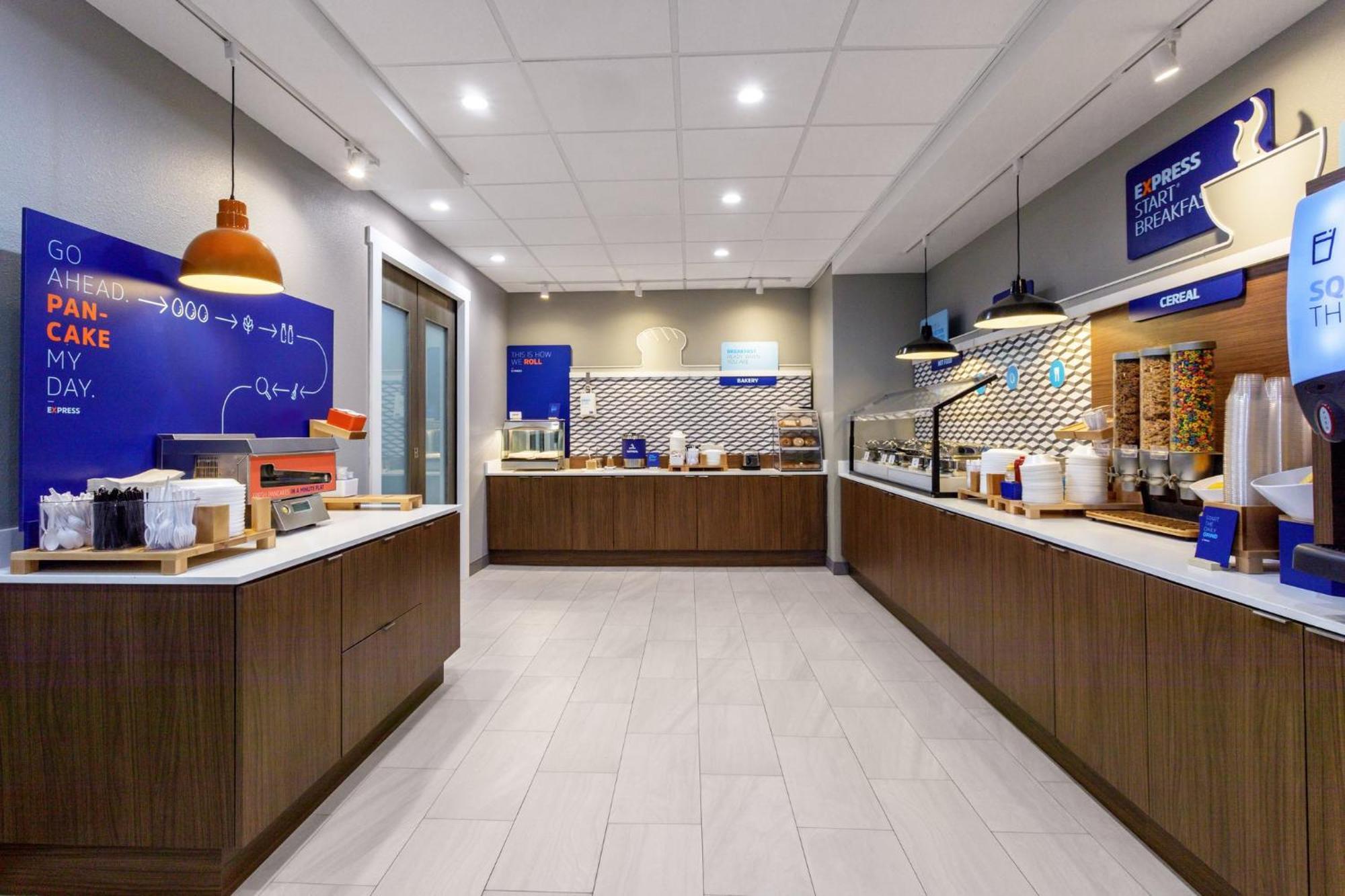 Express & By Ihg 3* Macclenny