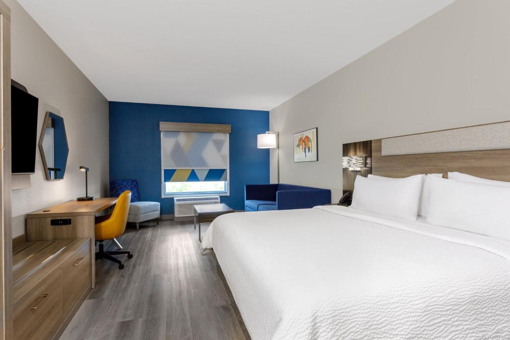 Express & By Ihg 3* Macclenny